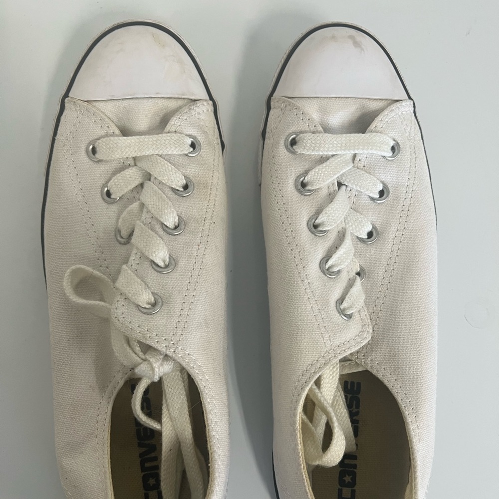 Converse Chuck Taylor All Star dainty white Women's sneakers Size 7 530057F